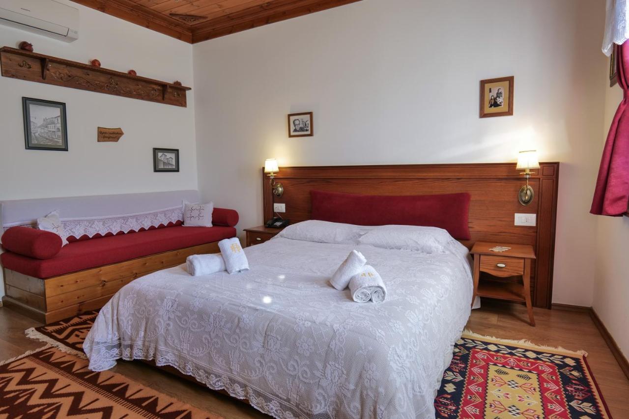 Hotel Bineri Gjirokastër Exterior foto