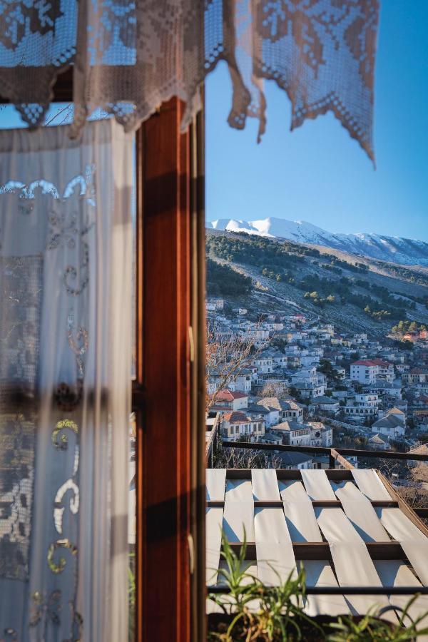 Hotel Bineri Gjirokastër Exterior foto