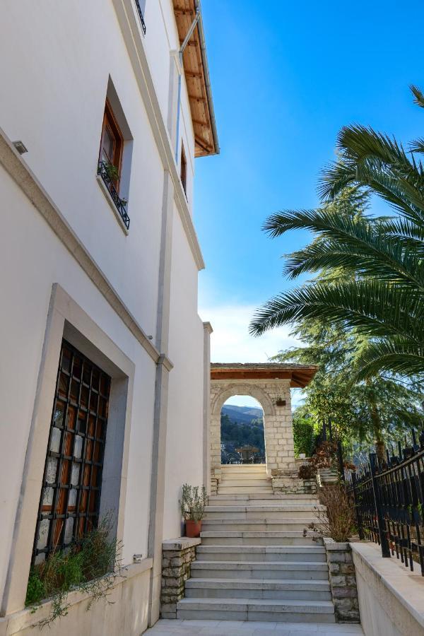 Hotel Bineri Gjirokastër Exterior foto