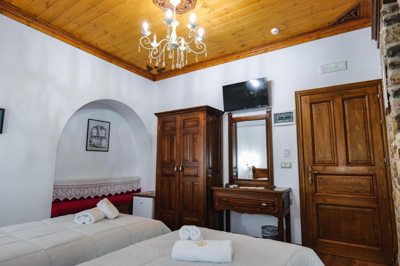 Hotel Bineri Gjirokastër Exterior foto
