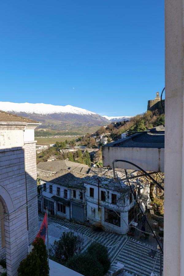 Hotel Bineri Gjirokastër Exterior foto