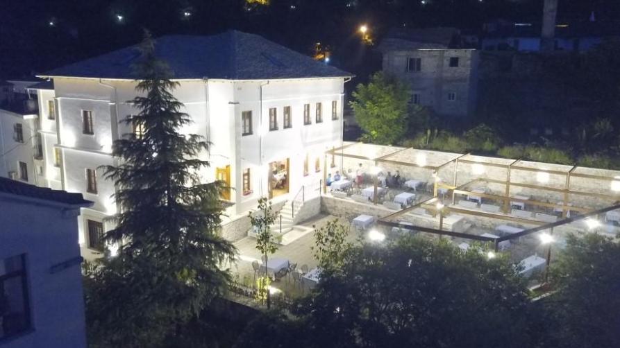 Hotel Bineri Gjirokastër Exterior foto